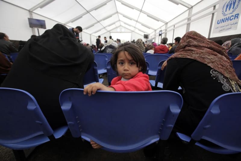 Yehia se stal miliontým syrským uprchlíkem v Libanonu. Úřad Vysokého Komisaře OSN pro uprchlíky (UNHCR) dále uvádí, že každou minutu se v Libanonu přihlásí jeden žadatel o mezinárodní ochranu. Současná situace je pro stát jako je Libanon neudržitelná.