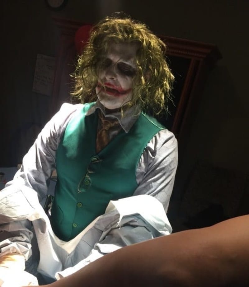 Porod v kostýmu Jokera - Obrázek 4