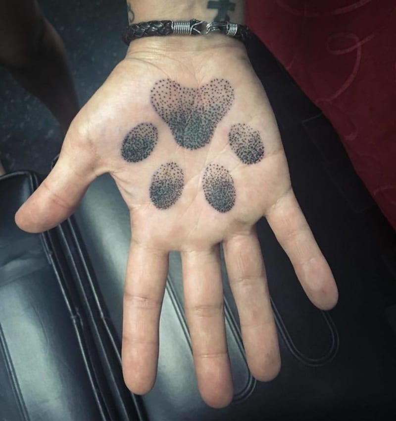 Dokonalá tetování na dlani 1