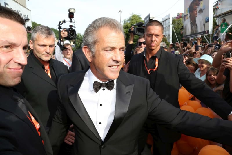 Mel Gibson... Muž mnoha tváří... - Obrázek 11