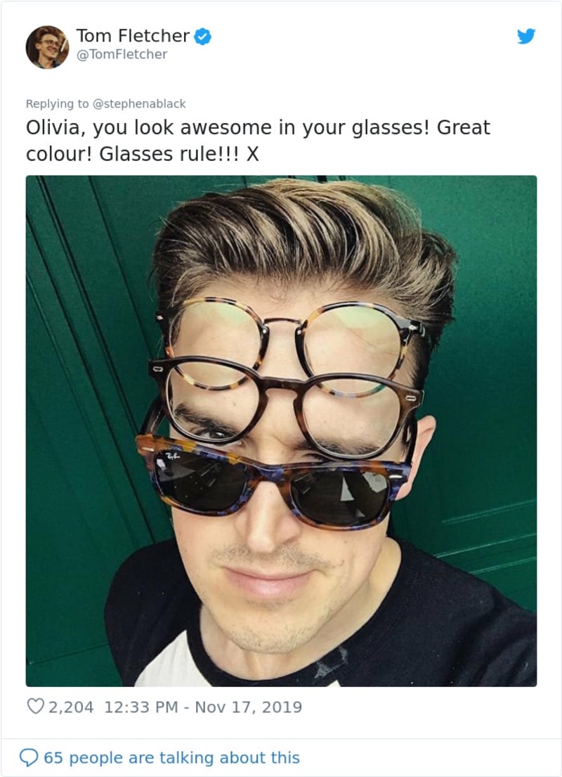 Lidé na internetu ukázali, jak atraktivní můžou být brýle 14