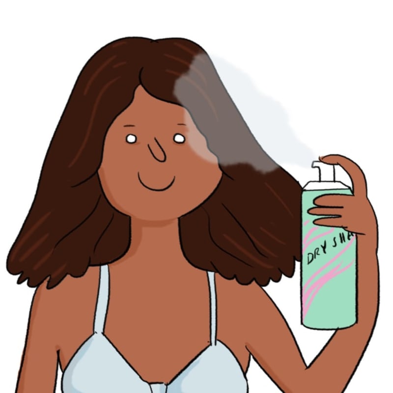 Používání suchého šamponu místo mytí si hlavy, aby mohly o hodinu déle spát