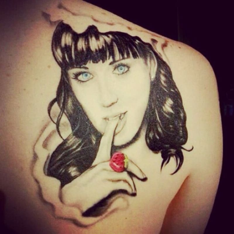 Tetování podle slavných osobností - Katy Perry