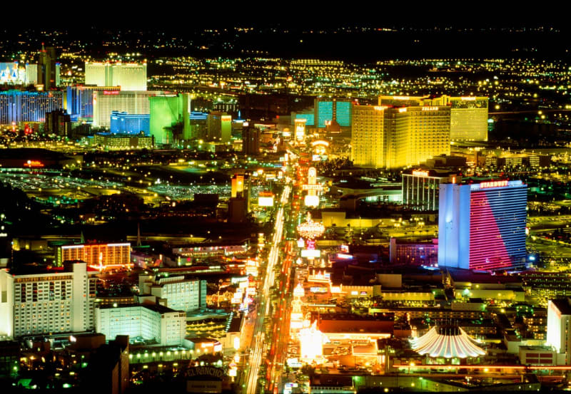 Světla Las Vegas lákají: Zažij a utrácej - Obrázek 3