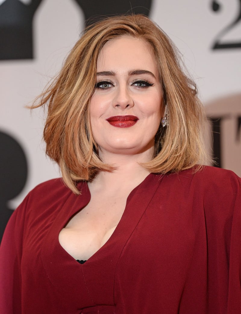 Adele nabídli nejvýhodnější kontrakt - Obrázek 2