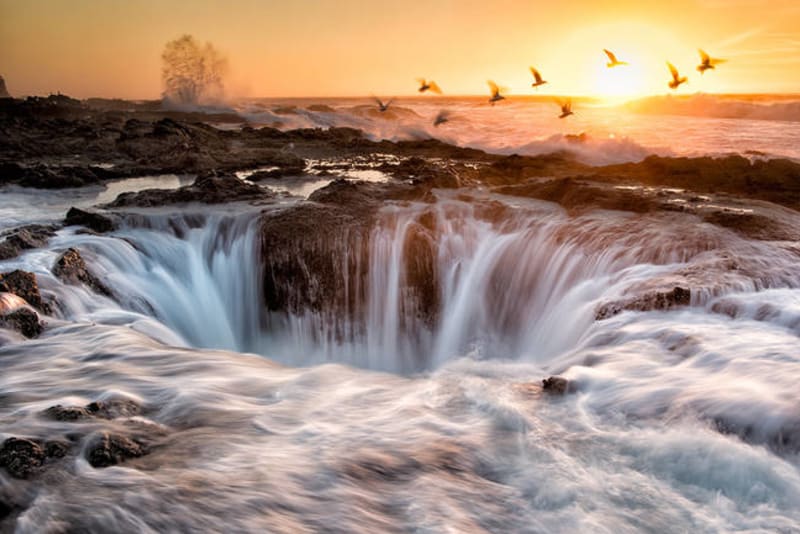 Neuvěřitelně krásná místa USA - Thor's Well, Cape Perpetua, Oregon