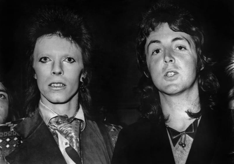 David Bowie a Paul McCartney v roce 1973