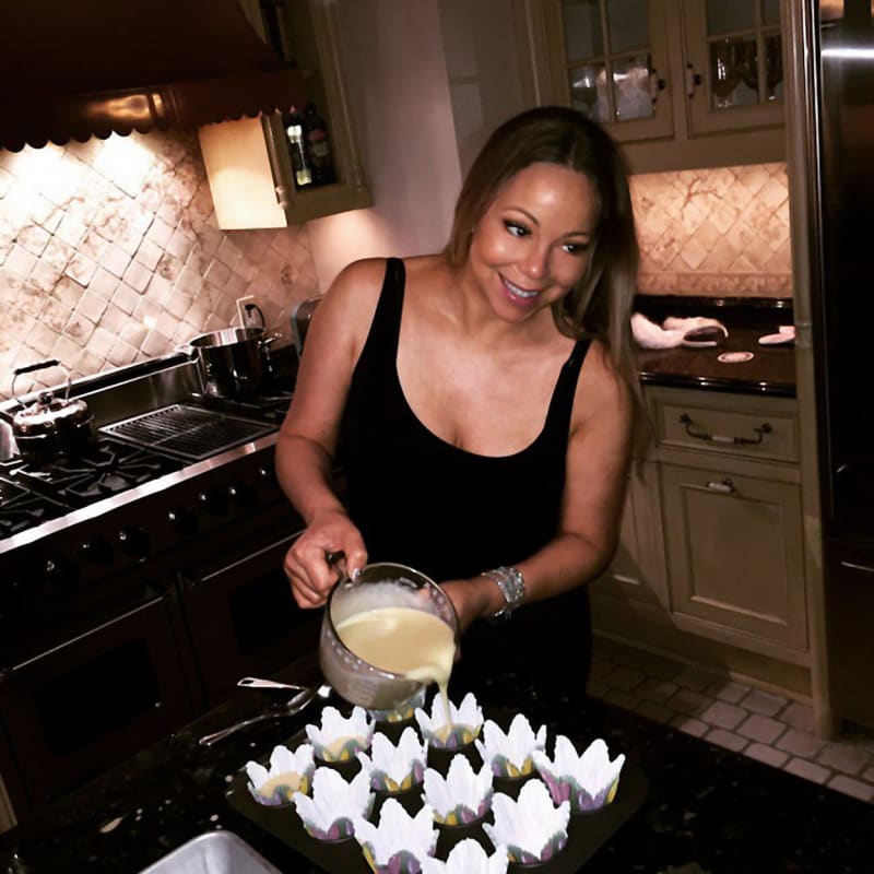 Mariah Carey trávila Velikonoce v kuchyni