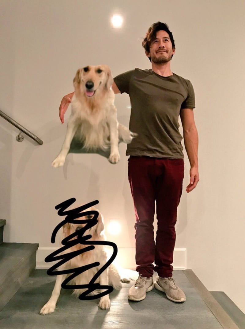 YouTuber chtěl upravit fotku sebe a svého psa - Obrázek 9