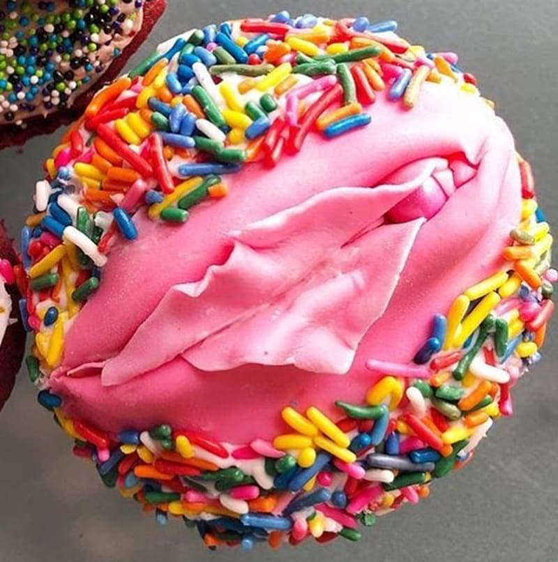Cupcakes ve tvaru vagin 1