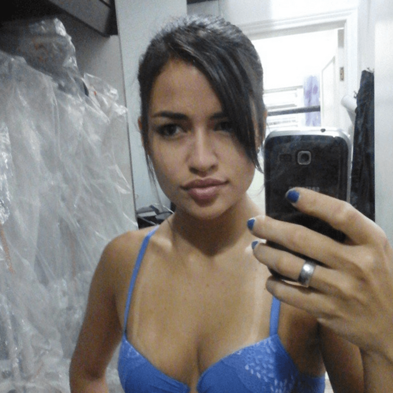 Brazilská pornoherečka se božího trestu nebojí - Obrázek 4
