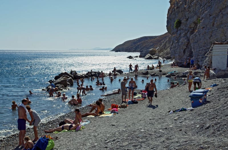 Když přijedet na Kos hned zkraje léta, už vás uvítá krásně teplé moře a navíc prázdné pláže. Plno je tam v měsích červenec a srpen.