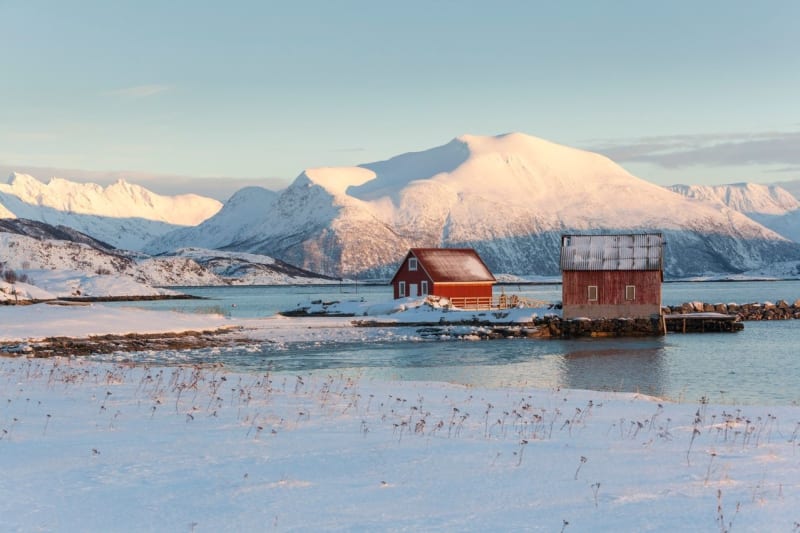 Zasněžená krajina Sommarøy, Norway