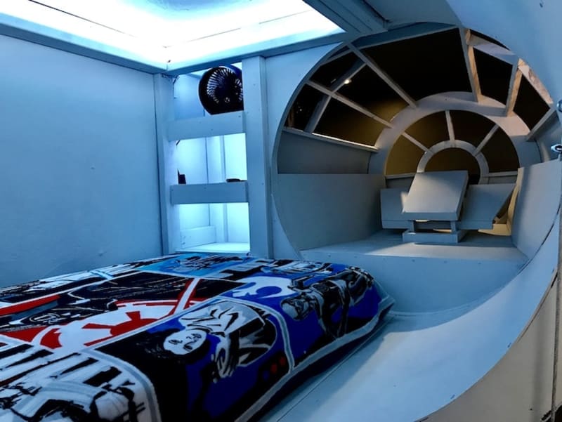 Dítě dostalo postel ve stylu Star Wars 7