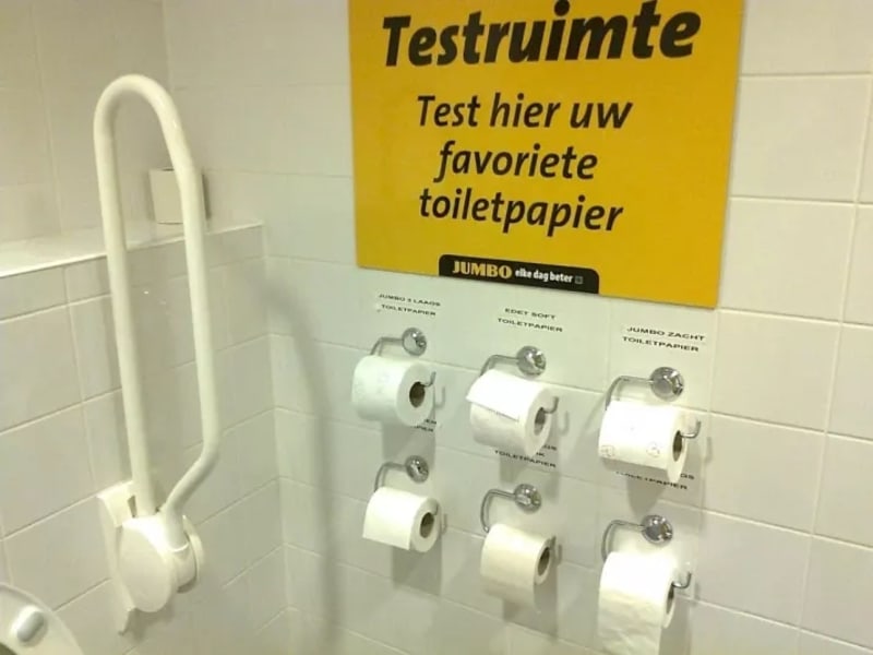 Kdo by si nechtěl otestovat toaletní papír předtím, než ho zakoupí?