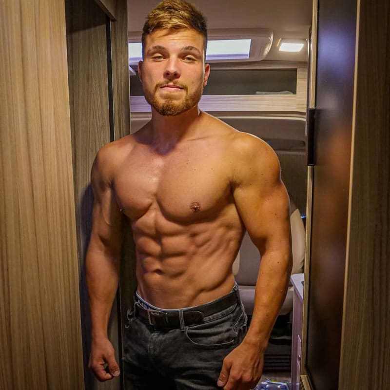 Kamil Dusejovsky PŘED a PO užívání steroidů 6