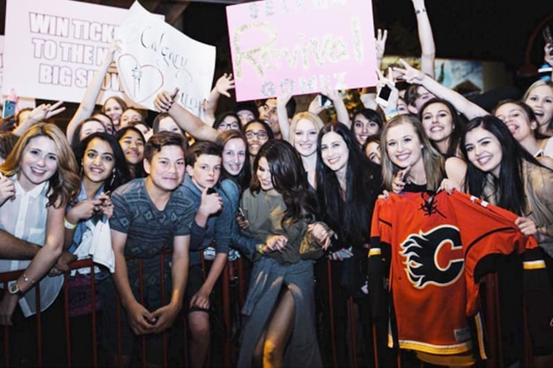Selena Gomez a fanoušci - Obrázek 1
