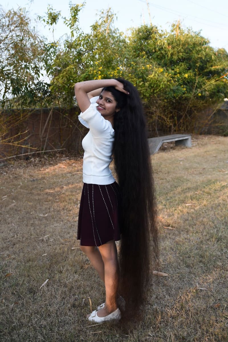 Nilanshi Patel (17)