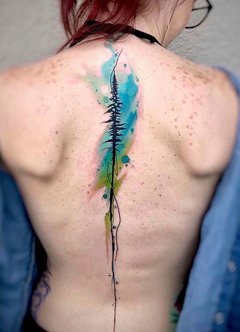 Geniální tetování na páteři 11