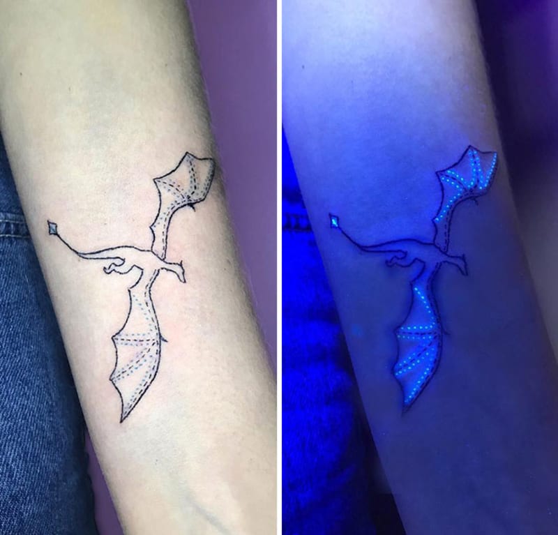 Fosforová tetování, která vyniknou až pod UV lampou 18