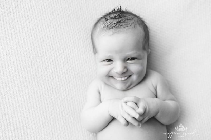 Fotky novorozenců se zuby děsí celý internet 1