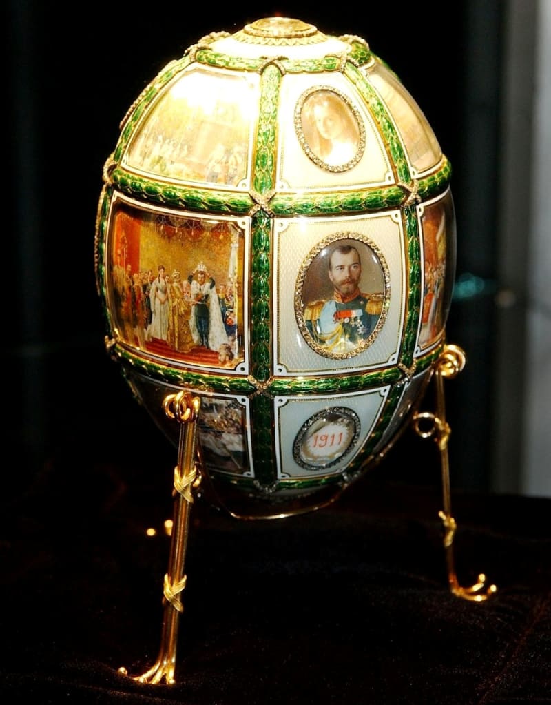 I toto velce je ze sbírky cara Mikuláše II. a jeho ženy, císařovny Alexandry Fjodorovny. Je z Velikonoc roku 1911. Cena se odhaduje na 10-15 milionů dolarů.