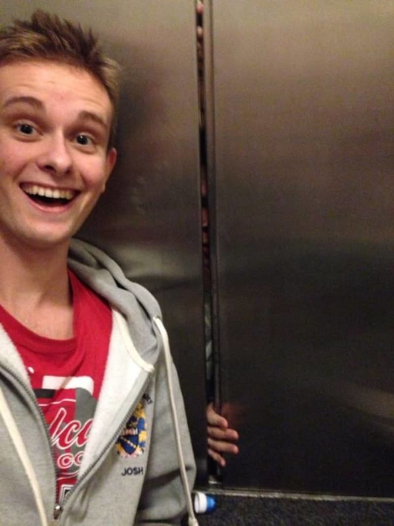 Ve výtahu občas bývá legrace, nemyslíte?