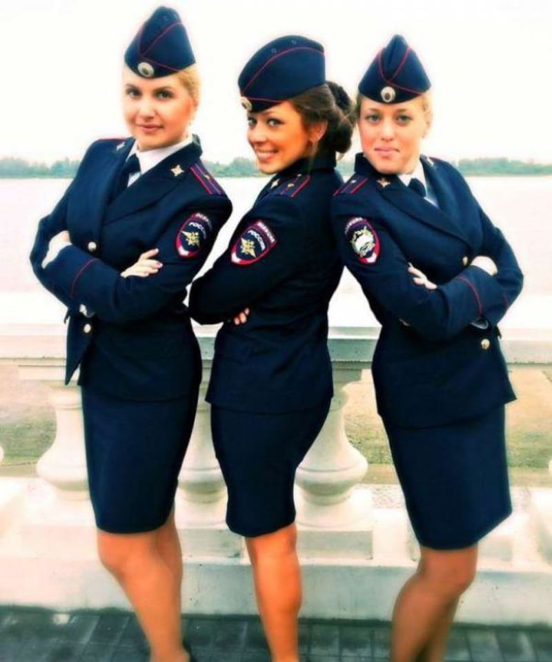 Ruské sexy holky v uniformách - Obrázek 3