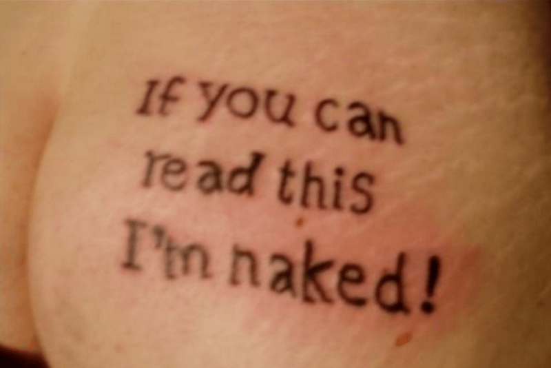 Pokud čteš tohle, jsem nahý!