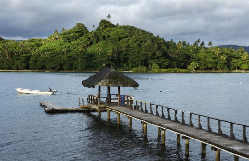 Dřevěné molo na ostrově Vanua Levu