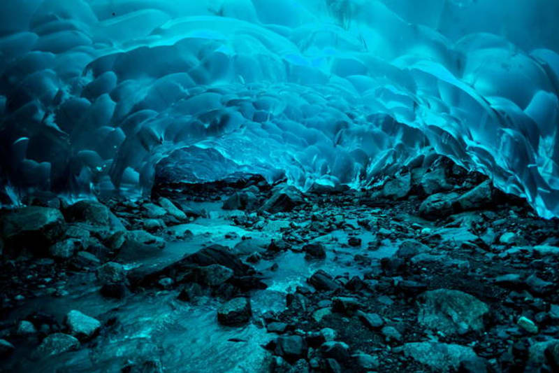 Neuvěřitelně krásná místa USA - Mendenhall Ice Caves, Juneau, Alaska