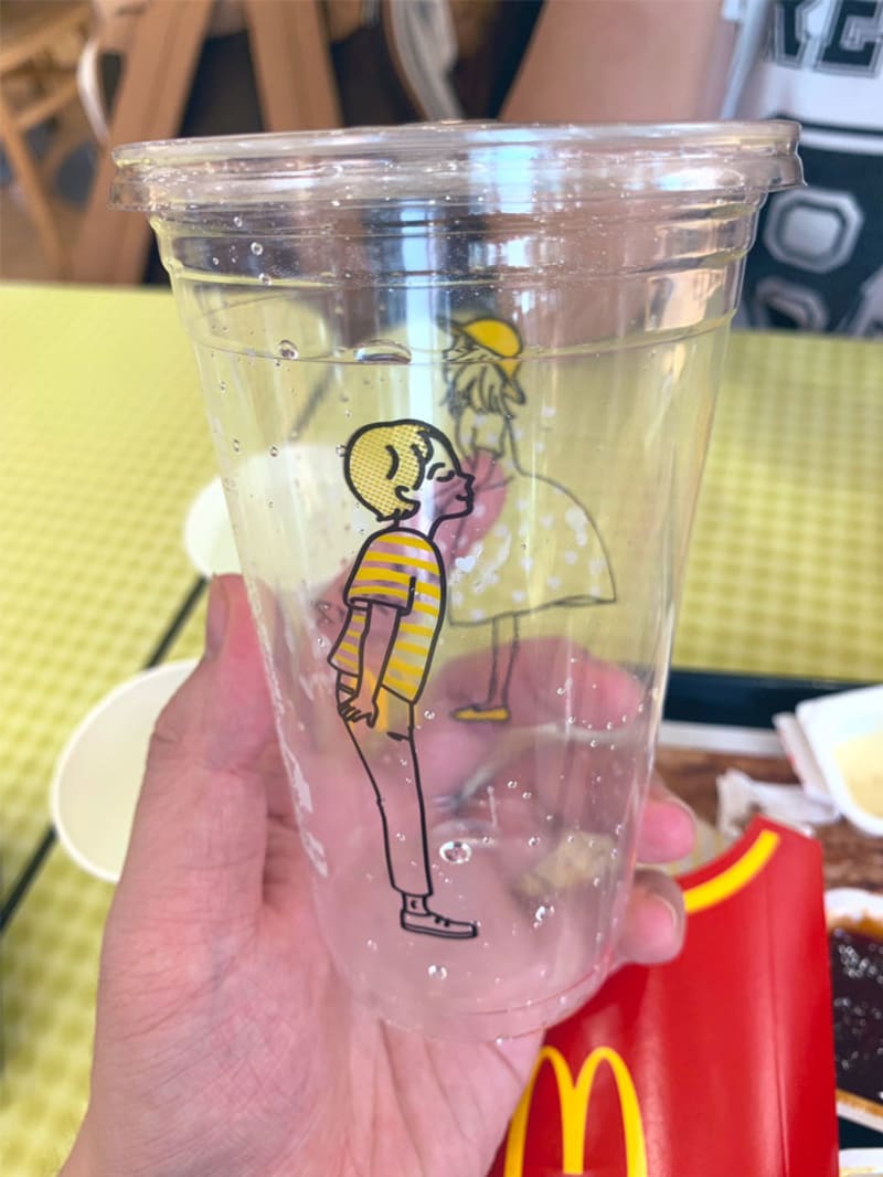 Sprosté kelímky z McDonaldu 1