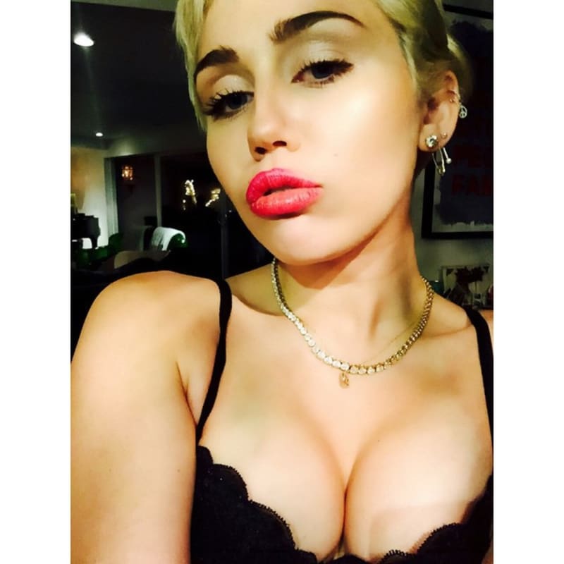 Miley Cyrus (7)