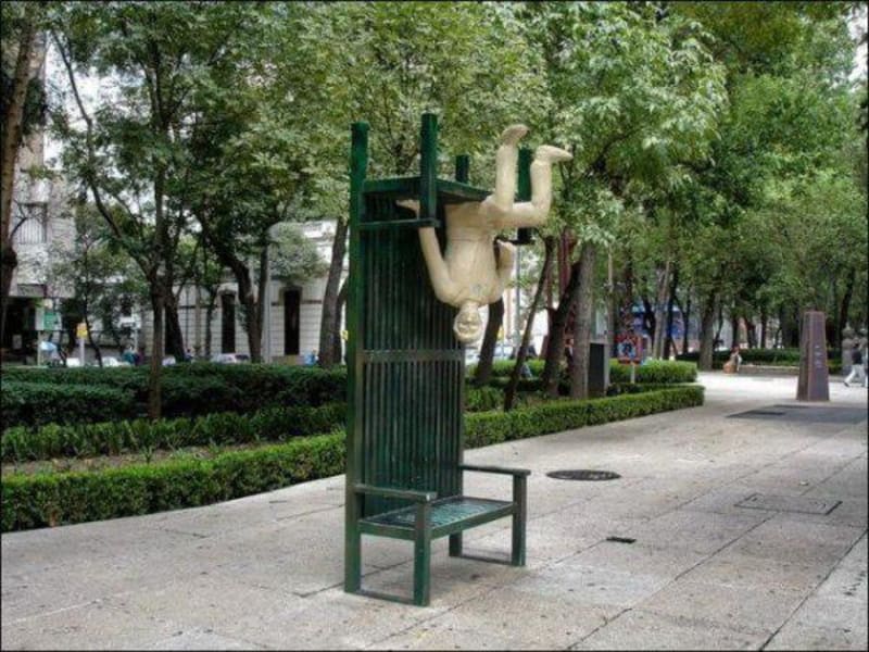 Nejoriginálnější lavičky z parků na celém světě - Obrázek 12
