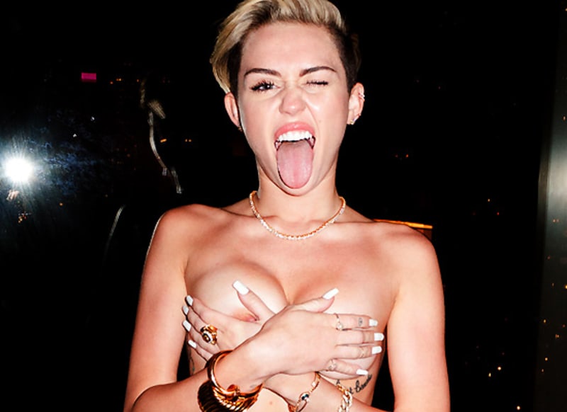 25 sexy fotek Miley - Obrázek 12