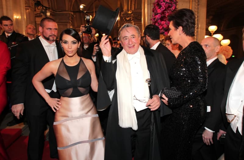 Miliardář Richard Lugner z angažmá Kim Kardashian mohl mít smrt. Vždyť už mu je přes osmdesát