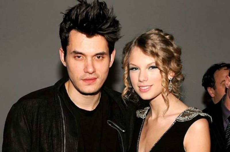 Taylor s rockovým hudebníkem Johnem Mayerem.