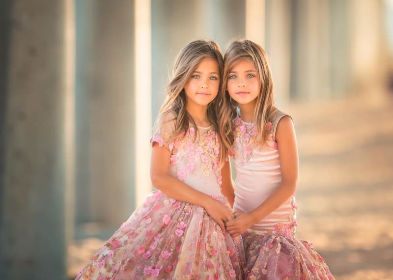 Ava Marie a Leah Rose - nejkrásnější dvojčata 10