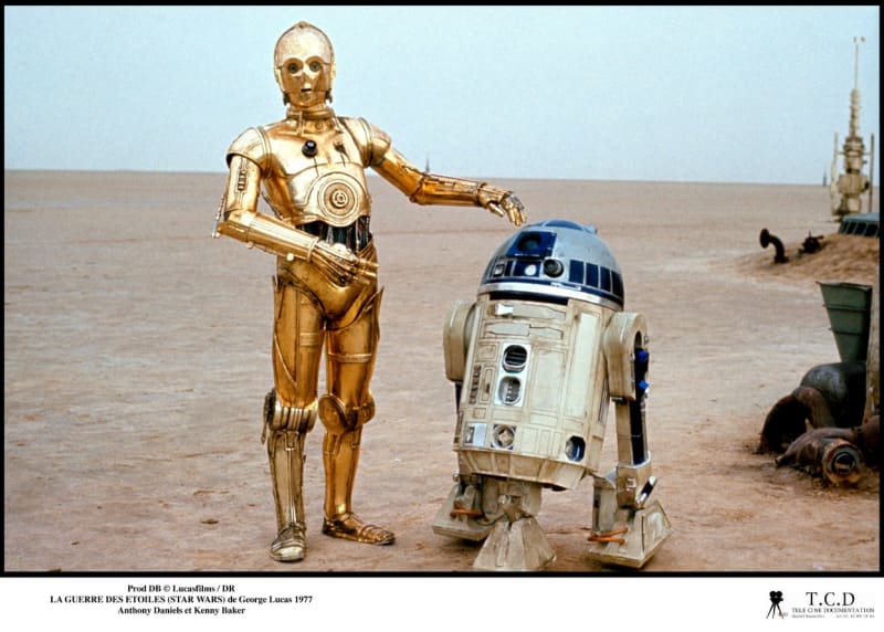 Legendární dvojka roboti C-3PO a R2D2.