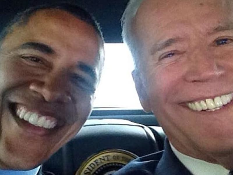 Selfie mocných mužů - Barack Obama a Joe Biden