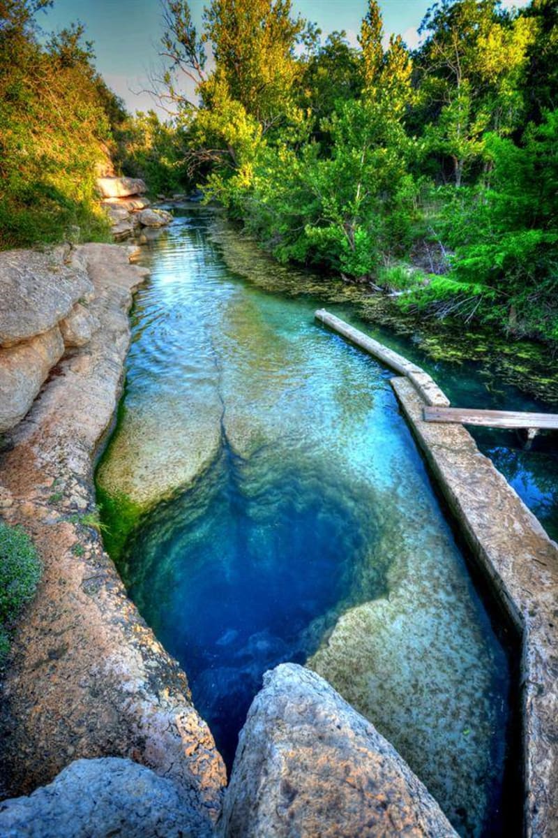 Neuvěřitelně krásná místa USA - Jacob's Well, Wimberley, Texas