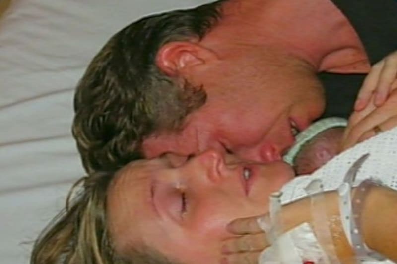Neuvěřitelný příběh, ze kterého mrazí: "Mrtvé" dítě ožilo v náručí rodičů! - Obrázek 3