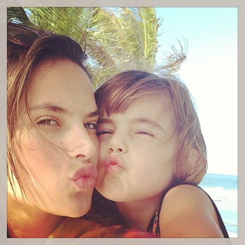 Alessandra Ambrosio s dcerkou Anja Mazur