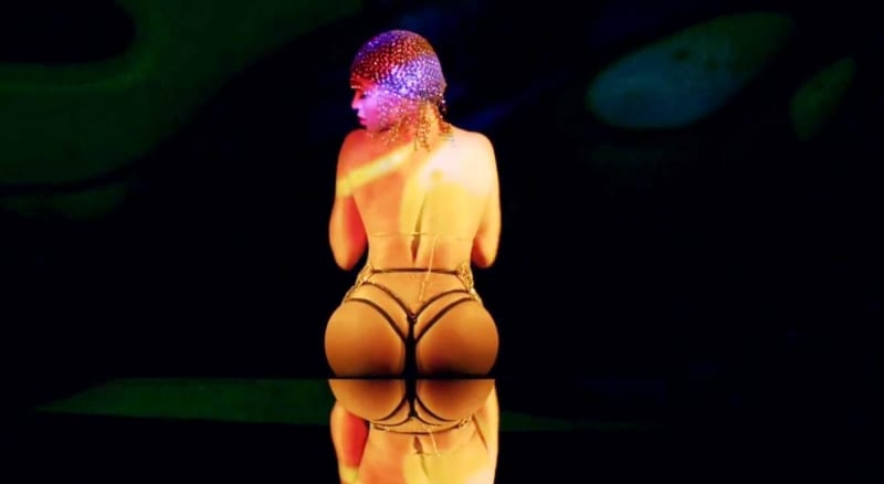 Zpěvačka Beyoncé a její klip Partition - to je ale výstavní prdelka... Beyonce má co ukazovat...