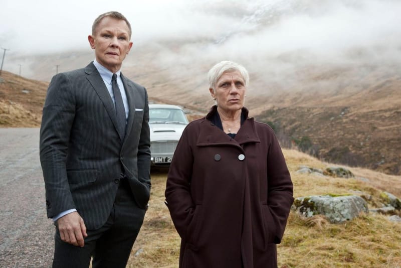 Daniel Craig a Judi Dench - Skyfall