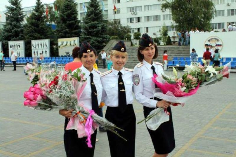 Ruské sexy holky v uniformách - Obrázek 8
