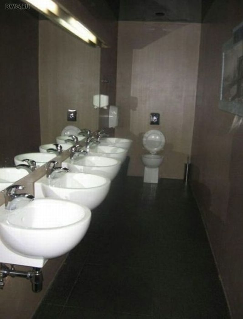 Tato toaleta není pro stydlivky