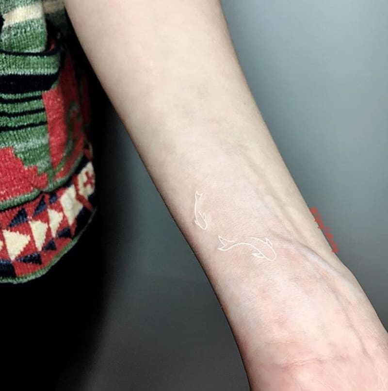 Bílé tetování frčí 4