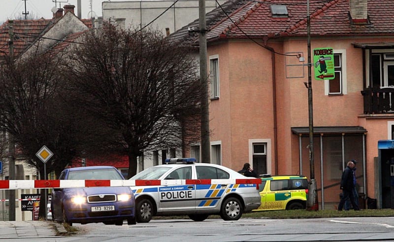 Policejní zásah po střelbě v restauraci Družba v Uherském Brodě