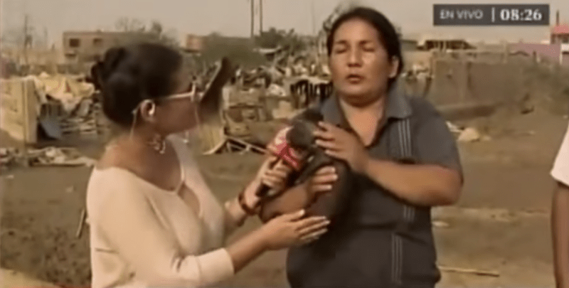 Štáb natáčel reportáž o záplavách v Peru.